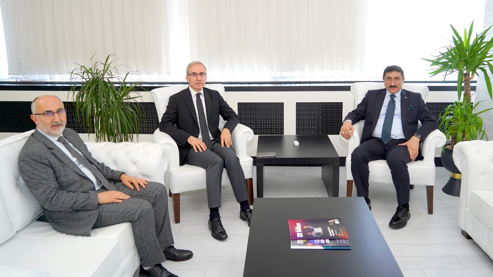 GIBTU Rector Demir Pays a Courtesy Visit to Rector Akman