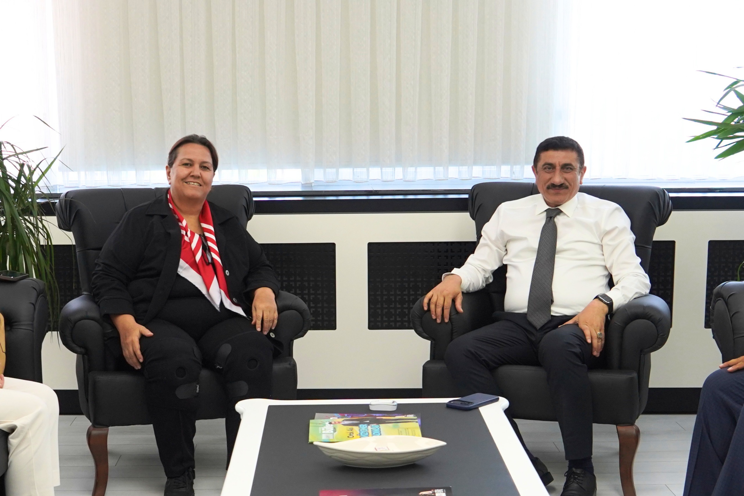 Gaziantep Metropolitan Municipality Chief Advisor Filiz Evran Paid a Visit to Rector Akman