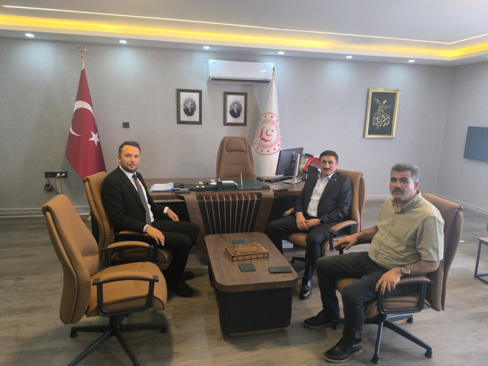Rektörümüz Akman’dan Aile ve Sosyal Hizmetler İl Müdürü Tutaş’a Ziyaret