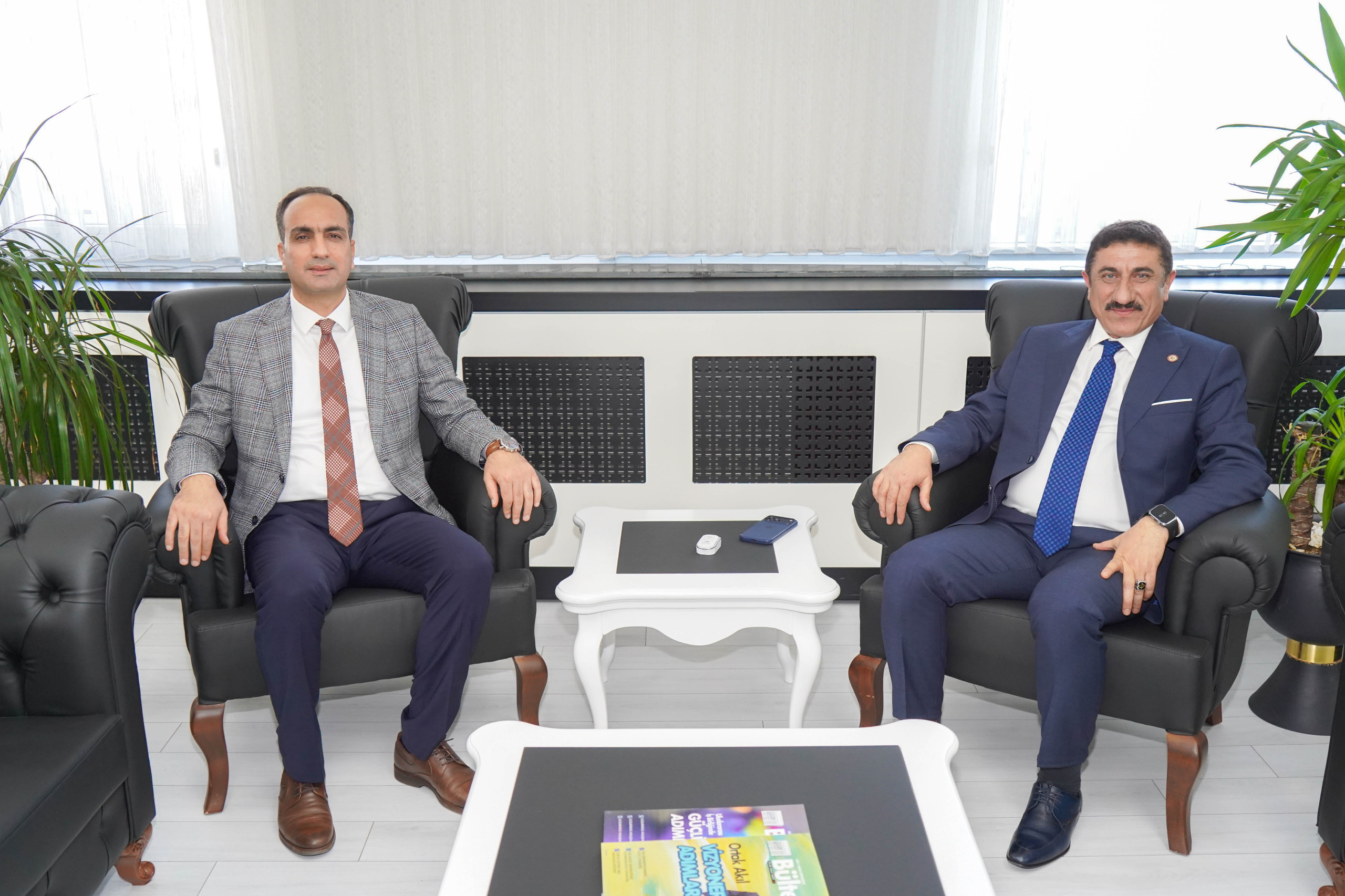 Gaziantep Bölge Adliye Mahkemesi Başkanı Sürmelioğlu’ndan Rektörümüz Akman’a Ziyaret