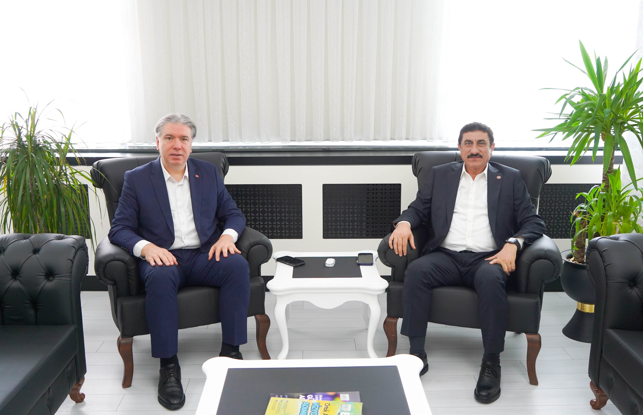 Yalova Üniversitesi Rektörü Bahçekapılı’dan Rektörümüz Akman’a Ziyaret