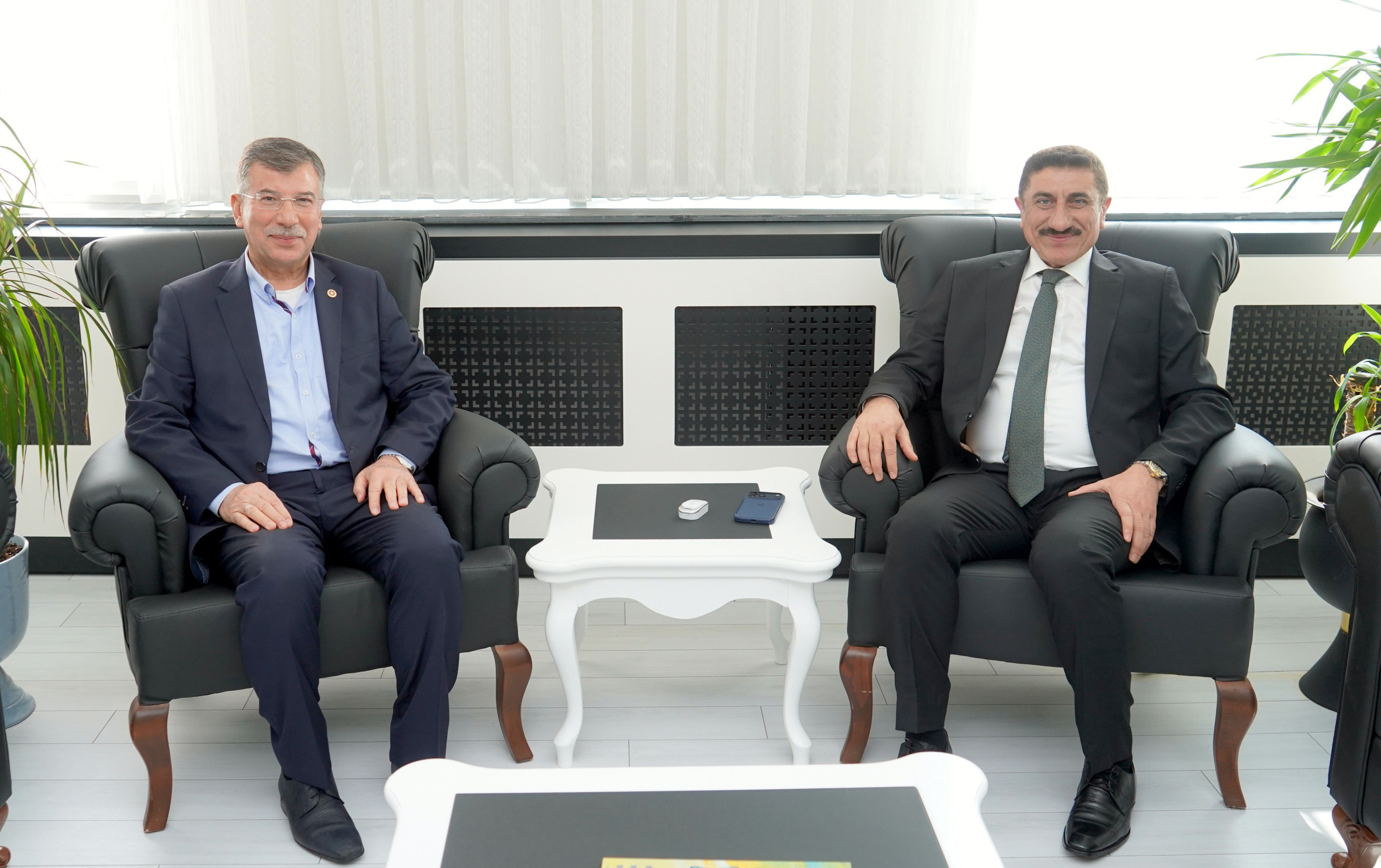 Şanlıurfa Milletvekili Cevheri’den Rektörümüz Akman’a Ziyaret