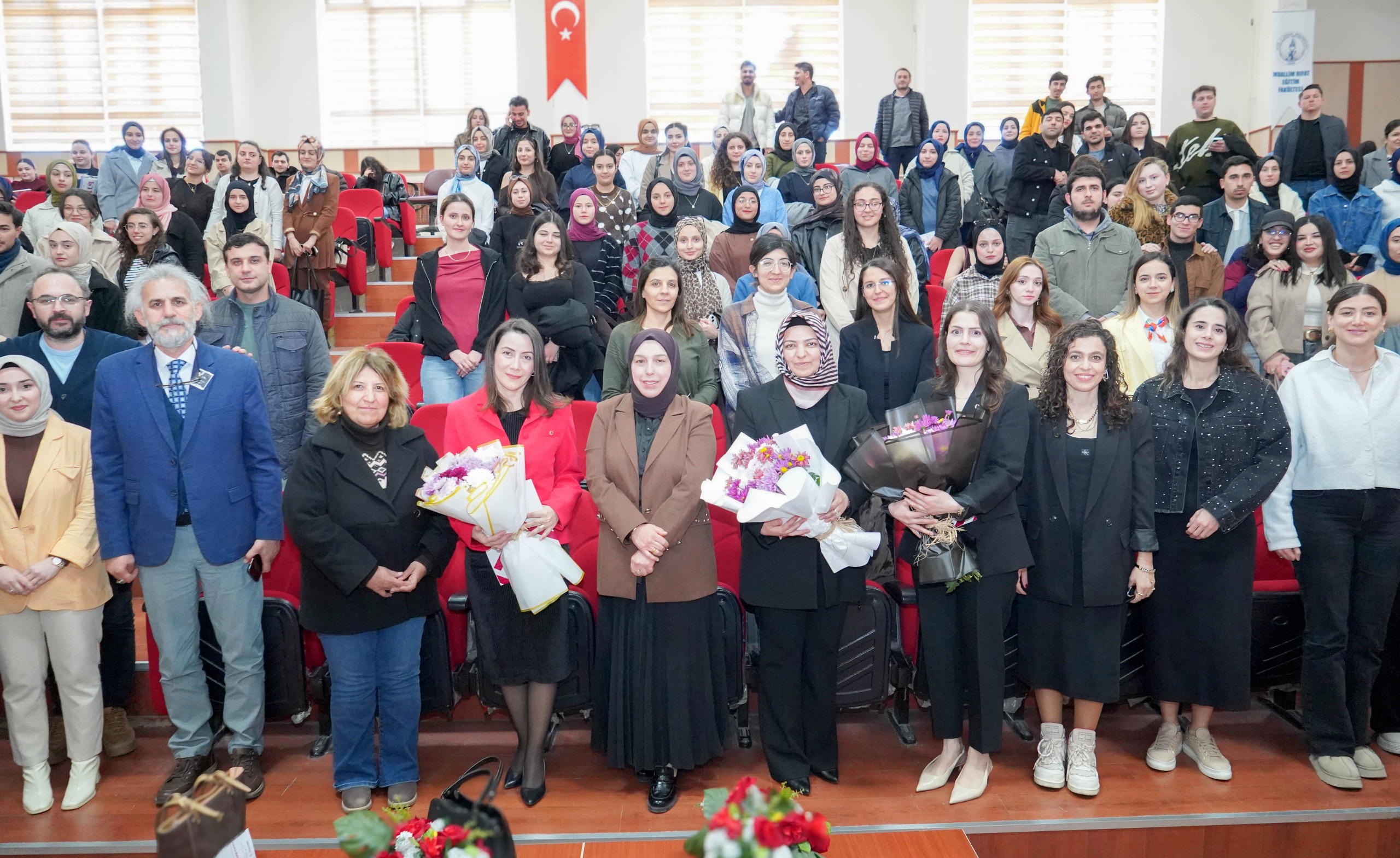 Üniversitemizde “Kadın Eğitimciler Buluşuyor” Başlıklı Söyleşi Gerçekleştirildi