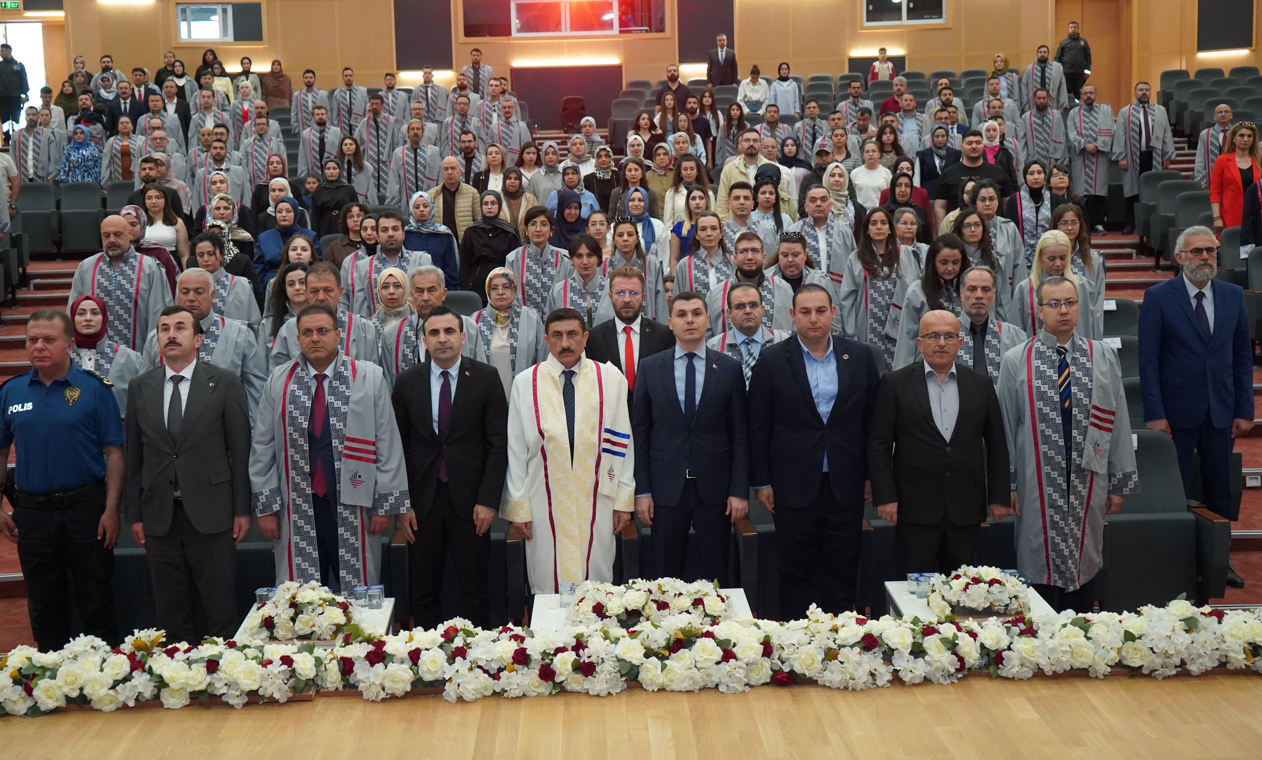 2025–2026 Academic Year General Graduation Ceremony Held at Our University