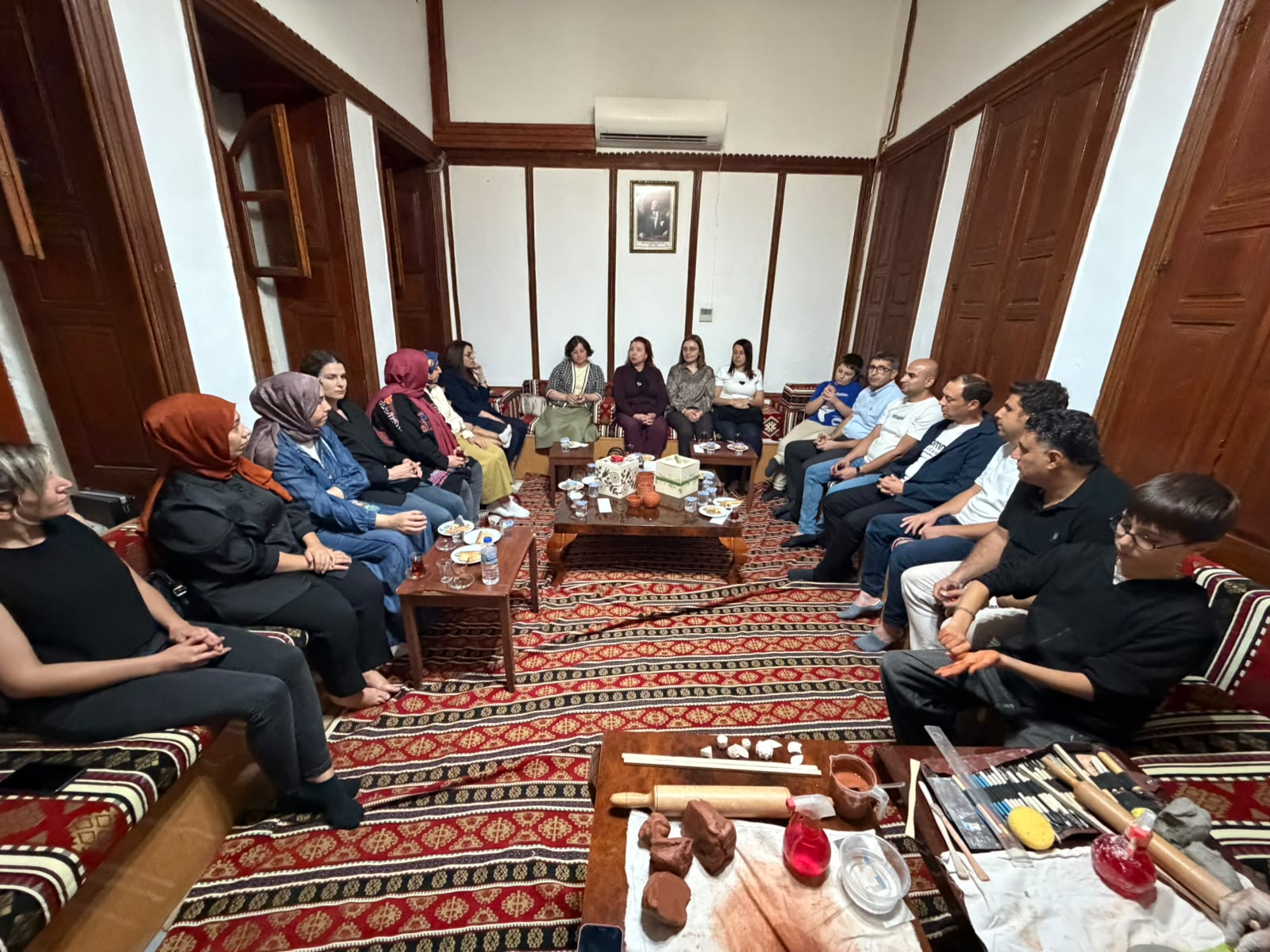 Üniversitemizde “Toprağın Belleği Orta Doğu: Seramik” Etkinliği Düzenlendi