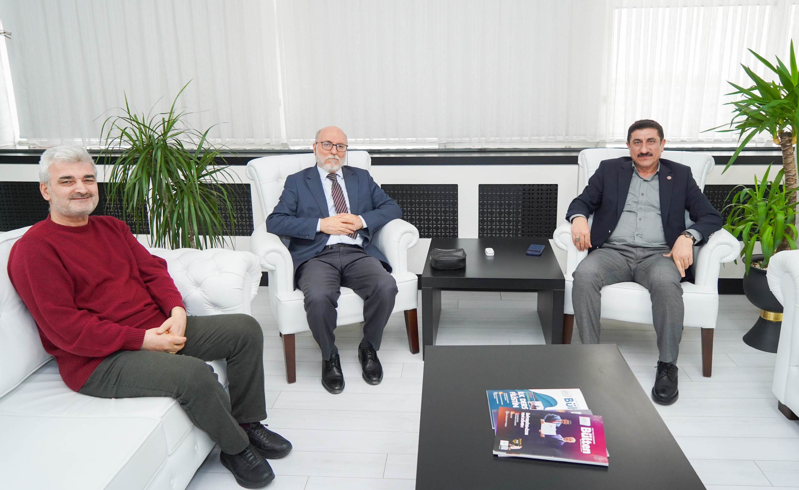 Çobanbey Tıp Fakültesi Dekanı Prof. Dr. Mustafa Öztürk’ten Rektörümüze Ziyaret