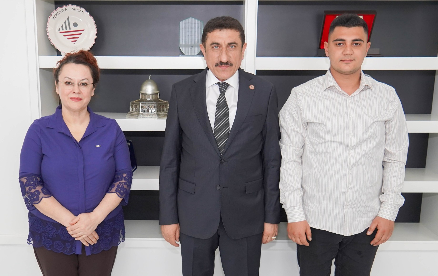 زيارة من فريق مشروع يوني فست إلى رئيس جامعتنا أكمان