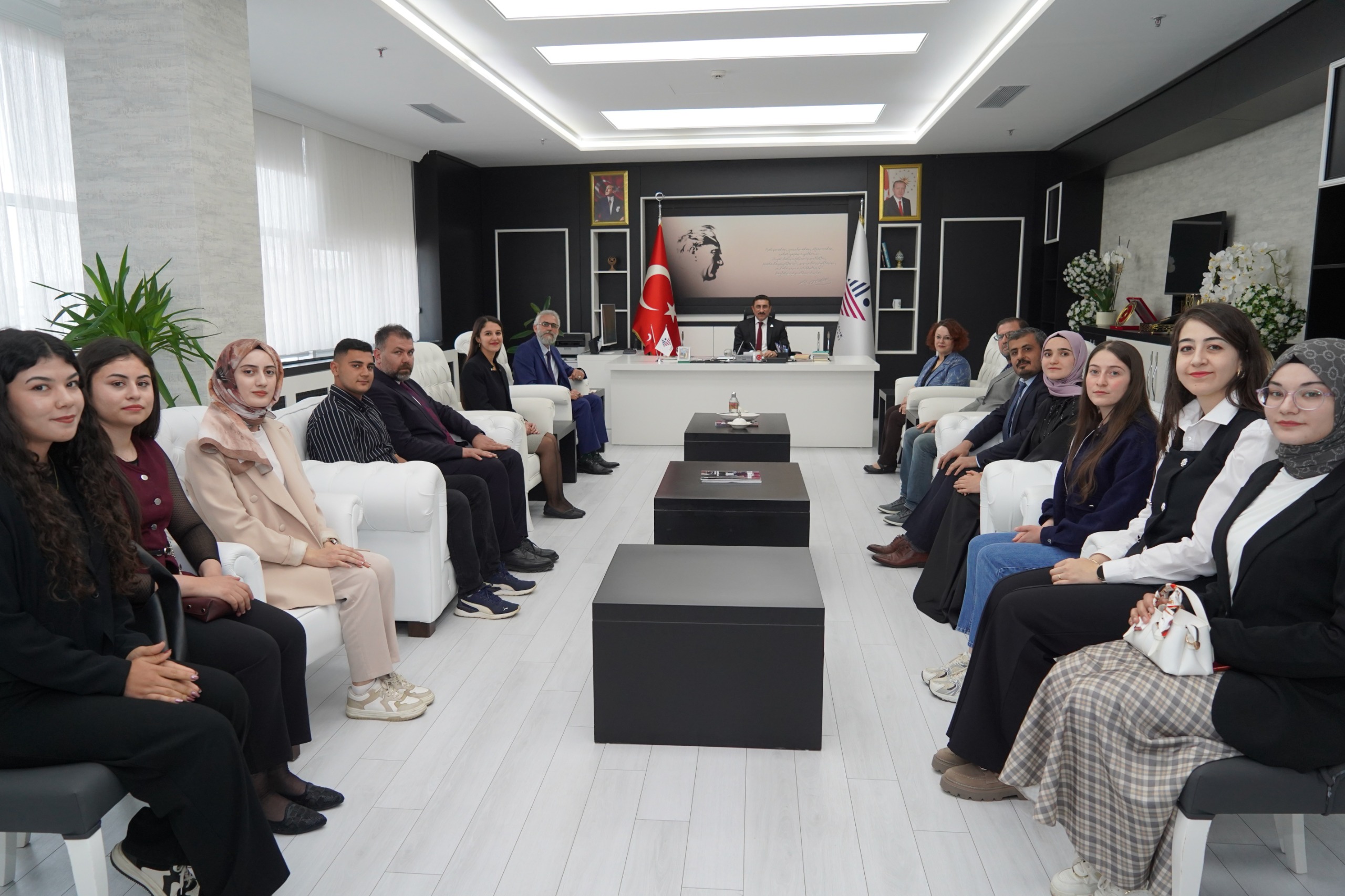 Project Teams Supported Under TÜBİTAK 2209-A Program Paid a Visit to Rector Akman